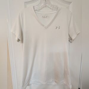 Under Armour Women's White V-Neck Tee
